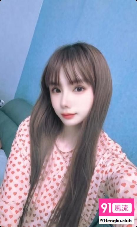 可爱成熟美少女